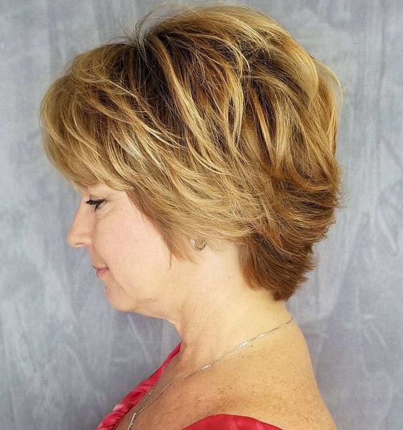 17 Great Hairstyles for Women over 50 with a Double Chin | I'm Mother of  the Bride